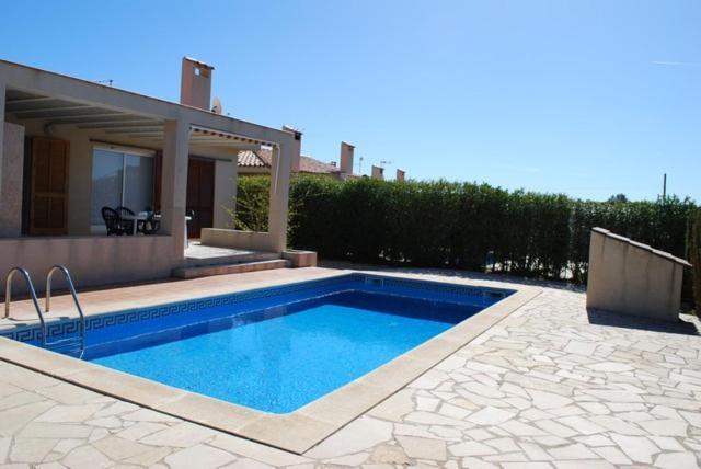 Bonita Villa Calafat